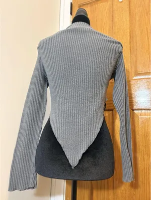 SHEIN Women’s M Gray Ribbed Off Shoulder Asymmetrical Knit Sweater thumbnail 3