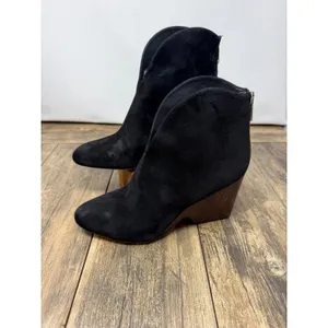 Diane von Furstenberg Black Suede V-Cut Wedge Ankle Boots Wood Heel 8.5M 38.5 thumbnail 2
