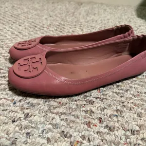 Tory Burch Minnie Travel Ballet with Leather Logo in Rosa- Size 9.5 thumbnail 2