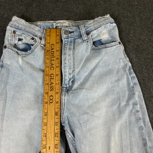 Abercrombie & Fitch Ultra High Rise Ankle Straight Jean Light Wash 27/4 Distress thumbnail 4