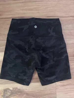 Lululemon Biker Shorts 6" thumbnail 2