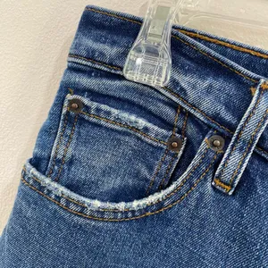 Abercrombie & Fitch | High Rise Mom Jean Raw Hem Ankle Length Size‎ 4 Long thumbnail 5