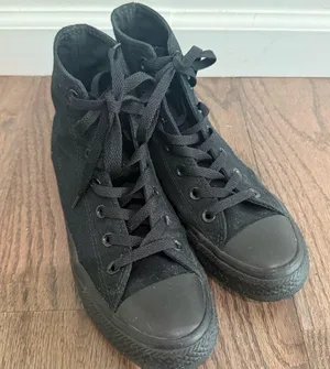 Converse All Black High-Top Sneakers size 8 thumbnail 1