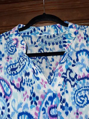 SHEIN Blue Paisley V-Neck Flutter Sleeve Blouse thumbnail 2
