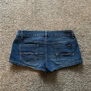 Women’s Medium Boutique Custom Sequined Shorts Size MED NWT thumbnail 5