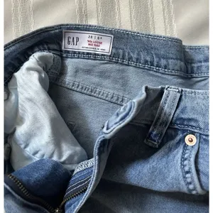 Gap 90s Loose Mid-Rise Cargo Jeans, Size 28 (6R), Light Blue Denim, Straight Leg thumbnail 14