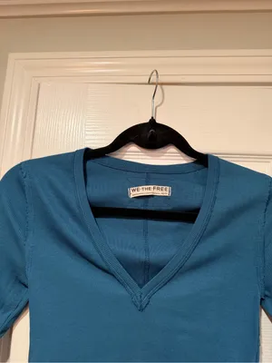 NWOT We The Free Size XS Free People Ribbed V-Neck Long Sleeve Fitted Top Raw thumbnail 2