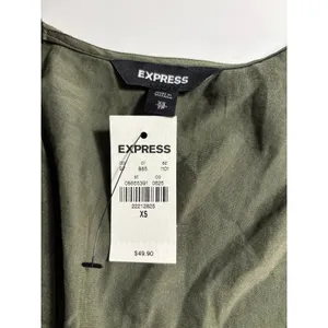 Express‎ womens wrap shirt green cropped at waist XS NWT thumbnail 4