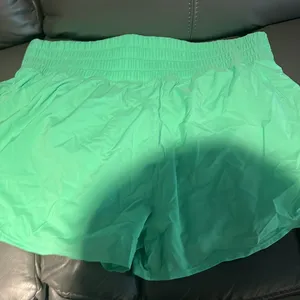 Nike Women's Athletic Shorts - Green thumbnail 6