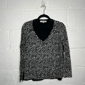 LOFT Women’s Black White Floral Spot‎ Mixed Media Sweater Size Medium thumbnail 2