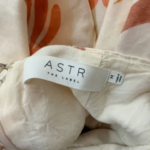 ASTR The Label Claramae Mini Dress Cream Linen Blend Celestial Open Back Medium thumbnail 6