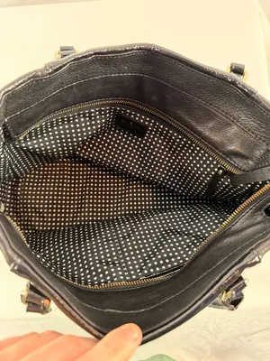 Kate Spade Patent Leather Top-Handle Bag‎ in Black thumbnail 7