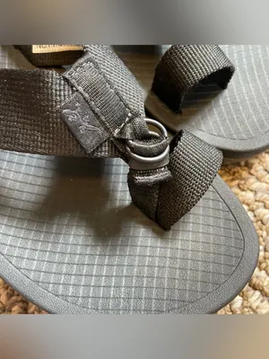 Chaco Flip Flop Adjustable Toe Strap Sandals *Samples* thumbnail 7