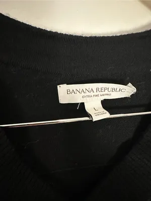 Banana Republic Merino V Neck sweater black large thumbnail 3