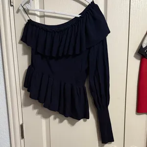 Ulla Johnson Eden Cashmere One Shoulder Ruffle Sweater Minimalist Quiet Luxury thumbnail 4