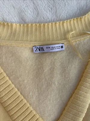 Zara Pale Yellow V-Neck Sleeveless Knit Crop Top/Vest. Size M thumbnail 2