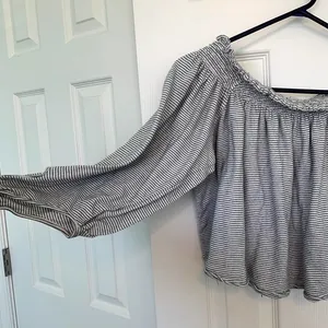 We The Free‎ People White Gray Stripe Lexington Tee Women's Size Small thumbnail 1