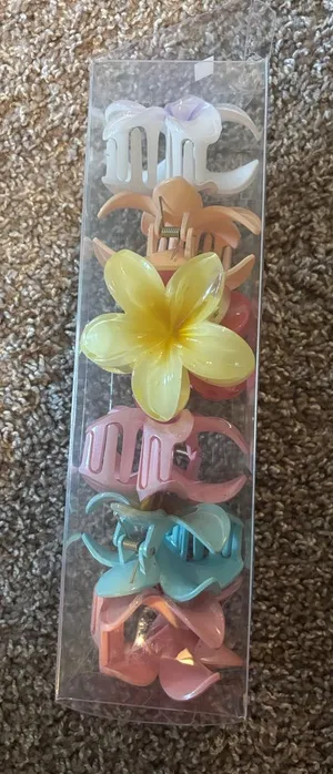 7 piece floral claw clips thumbnail 1