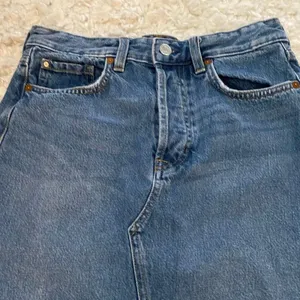 H&M Denim Skirt Size 6 thumbnail 2