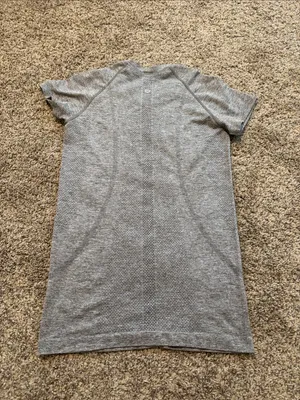 Lululemon Short Sleeve Swiftly Washington and Lee Swimming size 6 thumbnail 4