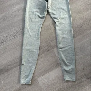 Nike Leggings Dri Fit Heather Gray Women’s XS Athletic Gym Activewear Fitness thumbnail 9