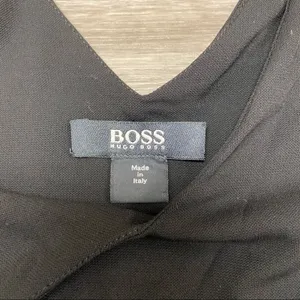 BOSS Hugo Boss Black V Neck Sleeveless Tank Top Size 6 thumbnail 4