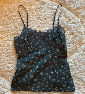 American Eagle Delicate Lace Tank thumbnail 1