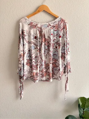 Boho Free People 'Keepin on Top' Ivory Floral Print Tee Top M thumbnail 2
