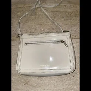 Lauren Ralph Lauren Cream White‎ cross body bag 9x6.5x1.65” thumbnail 2
