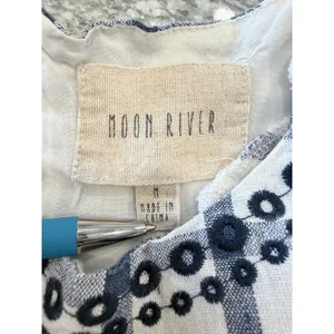 Anthropolgie Moon River April Embroidered Gingham Cropped Plaid Top Size L thumbnail 4