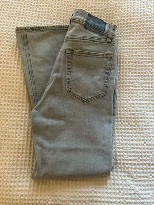Abercrombie High-Rise Jeans thumbnail 2