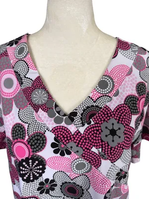 Women's pink, white, gray, black floral short sleeve v-neck scrub top size L thumbnail 5