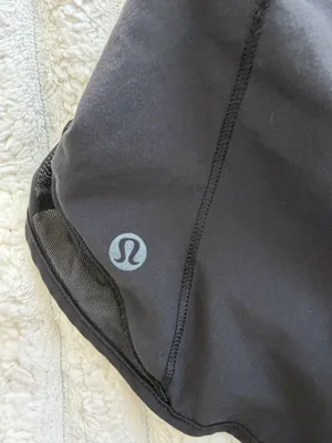 Lululemon Black shorty Hot Shorts 2.5” thumbnail 5