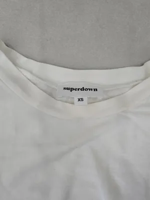 Superdown White Crewneck Cropped Long Sleeve Tee Size XS thumbnail 4
