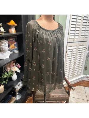 White House Black Market Floral Sheer Sleeve Blouse – Size M thumbnail 6