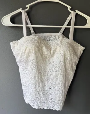White Floral Lace Camisole Top with Adjustable Straps Size Medium thumbnail 1