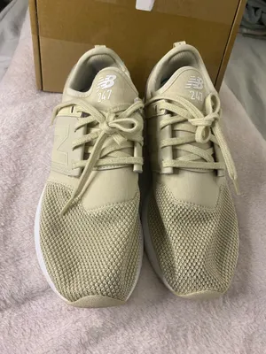 New Balance 247 Women's Classic Sport Shoes Tan Size 8.5 thumbnail 1