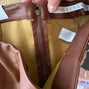 🆕Tinseltown Brown Faux Leather Mini Skirt M🆕 thumbnail 9