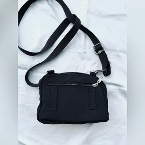Spacious BAGGALLINI crossbody🖤🖤 thumbnail 3