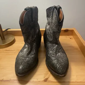FRYE Women's Billy‎ Short Boot Gold!7 thumbnail 4