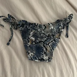 Shade and Shore Bikini Bottom M thumbnail 2