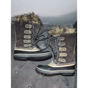 Sorel Joan of Arctic Brown Suede Waterproof Boots | Women’s Size 7 thumbnail 11