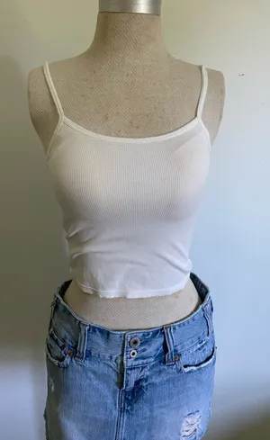 White Crop Top Shein thumbnail 1