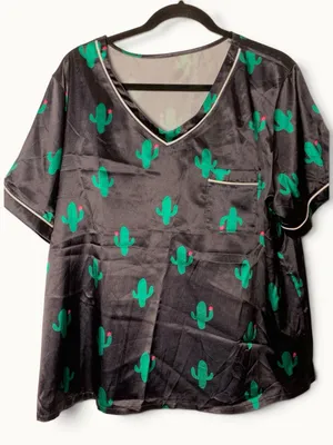 Women’s XL Cactus Pajama Set 2 Piece Satin Short Sleeve Wide Leg Capri PJs thumbnail 3