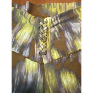Aerie OFFLINE Real Me High Rise 7/8 Leggings Green Yellow Abstract‎ Print thumbnail 4