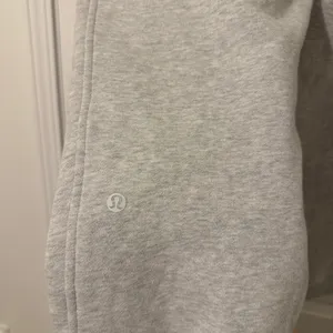 Lululemon Scuba Jogger Size 12 Light Heathered Grey thumbnail 8