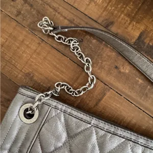 COACH Quilted Poppy Tote‎ thumbnail 3