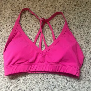 amazon sports bra thumbnail 1
