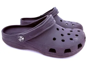 Crocs Black Classic Clog Sandals Size M5 W7 thumbnail 1