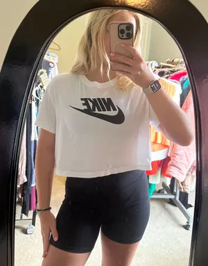 Nike Cropped Tee thumbnail 1